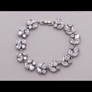 Tear drop Bridal bracelet